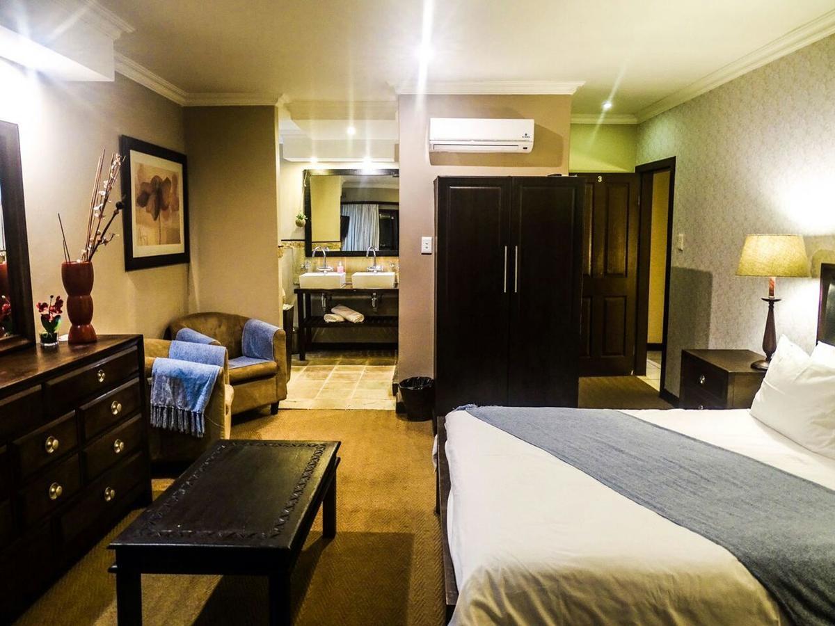 Fairways Hotel บัลลิโต ภายนอก รูปภาพ