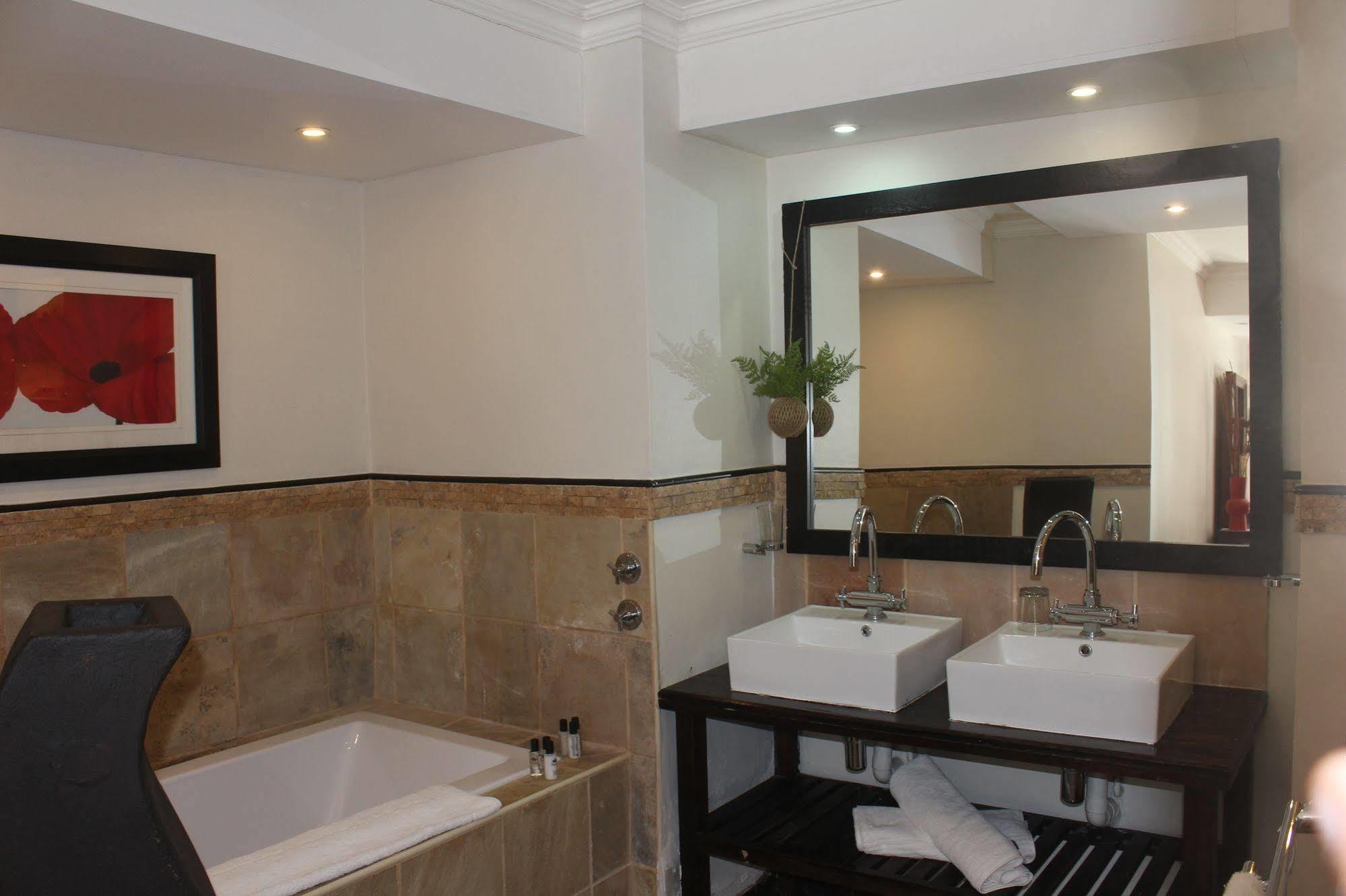Fairways Hotel บัลลิโต ภายนอก รูปภาพ