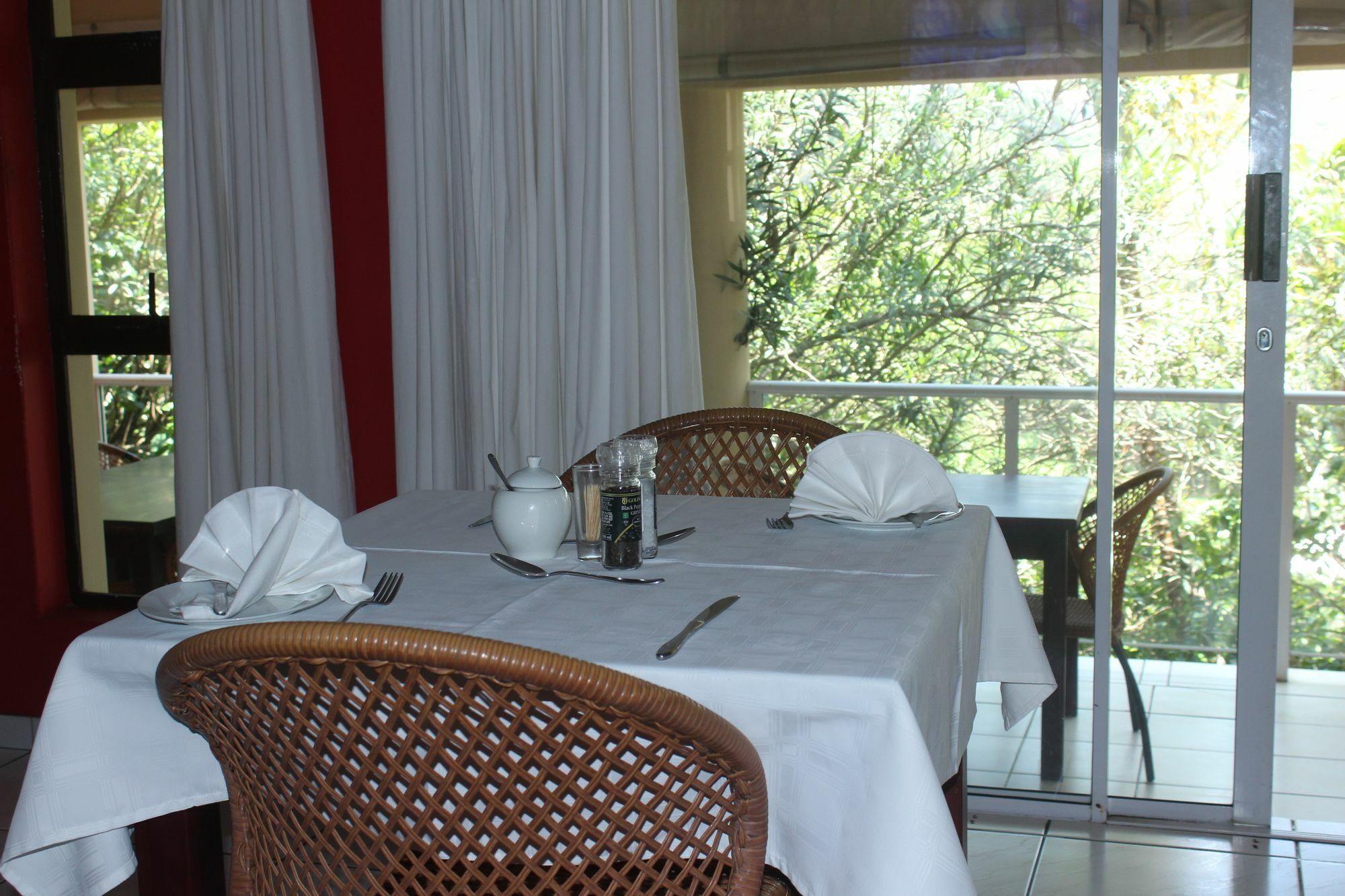Fairways Hotel บัลลิโต ภายนอก รูปภาพ